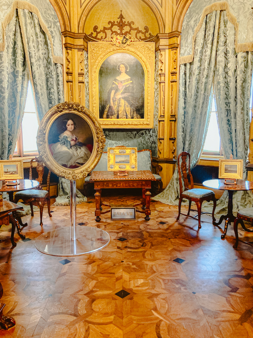 À l'intérieur du château de chambre Trieste