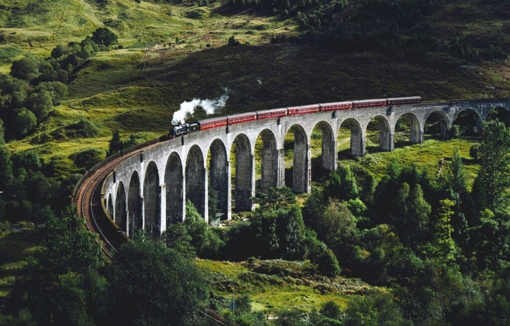 Comment voyager facilement du nord au sud de la Bretagne avec le train Lorient-Nantes ?