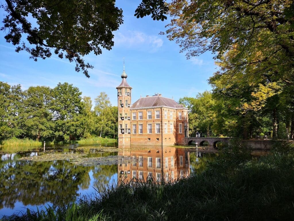 Une excursion d&rsquo;une journée à Breda : découvrez le meilleur de la perle du sud
