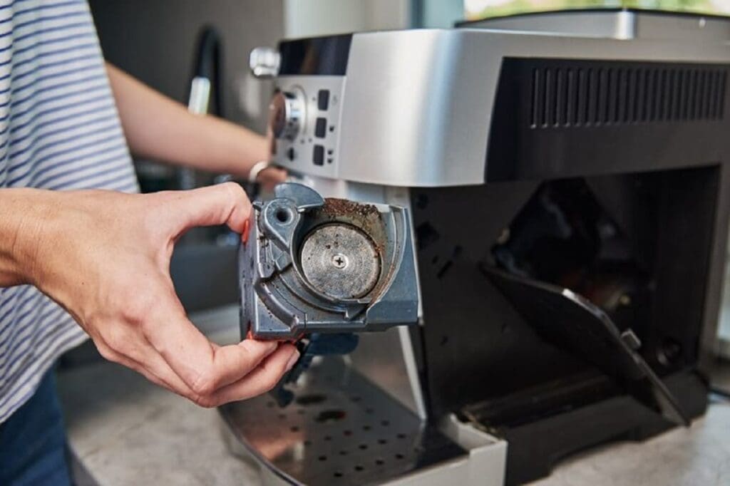 Comment entretenir une machine à café à grain ?