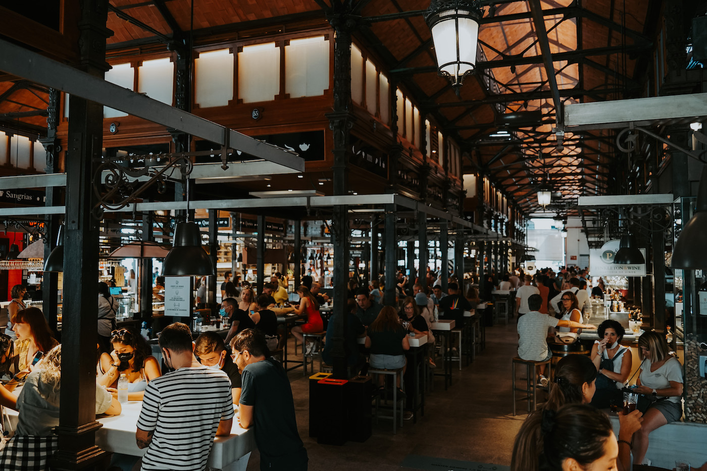 Restaurants foodhallen madrid