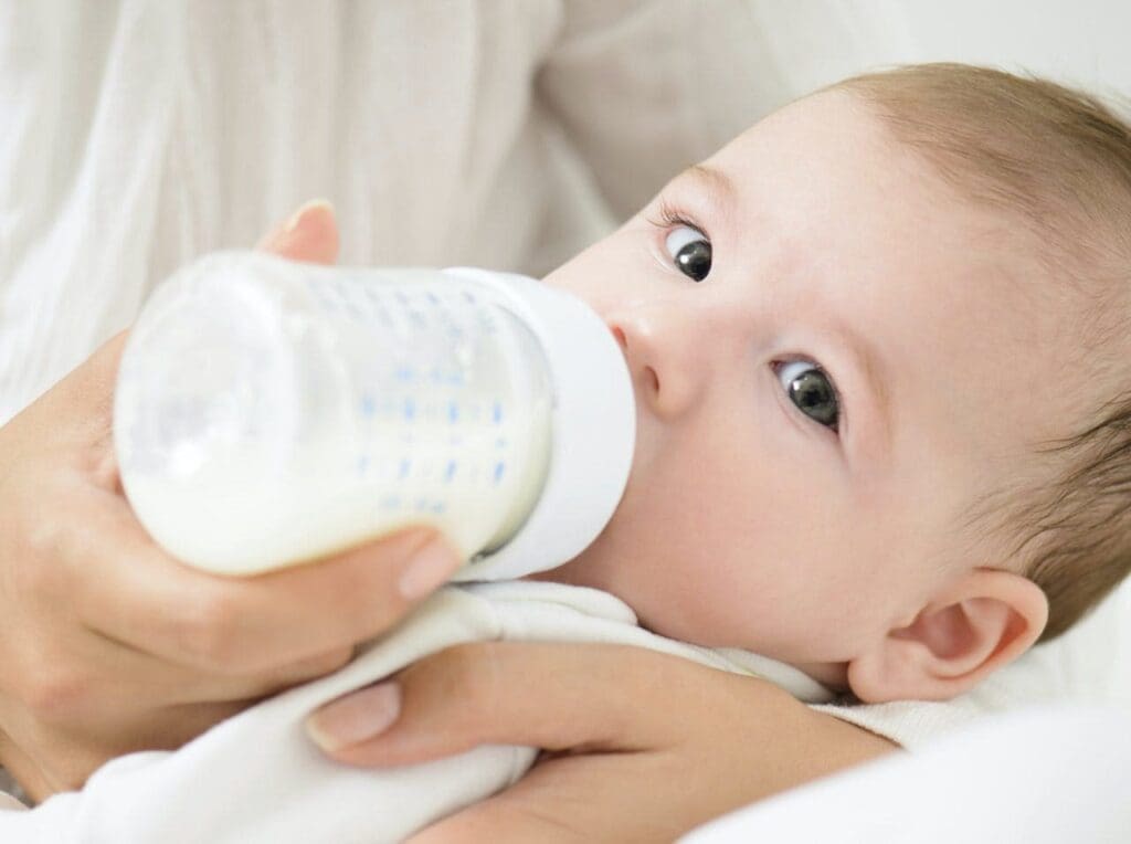 Top 4 des meilleurs laits anti-colique