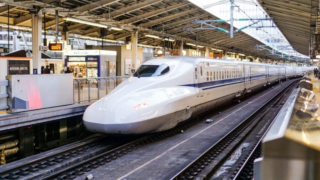 Quand et comment observer le train de laigle à Paris ?