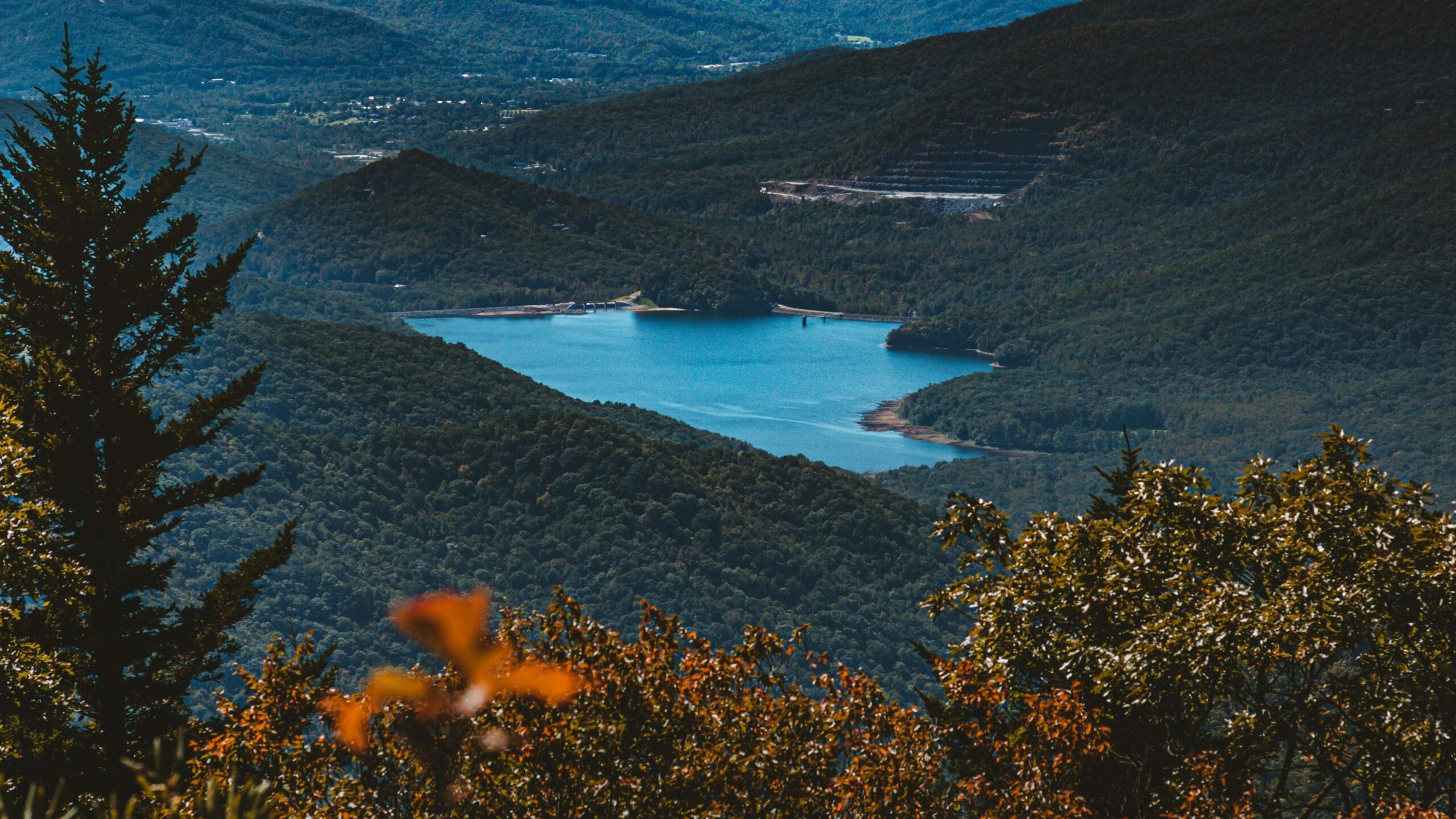 découvrez les meilleures destinations pour vos prochaines vacances et vivez une expérience inoubliable avec nos guides de voyage. explorez des destinations uniques à travers le monde et trouvez l'inspiration pour votre prochain voyage.