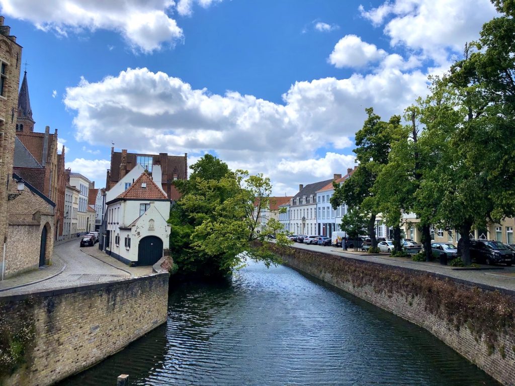 Que faire à Bruges visiter les canaux