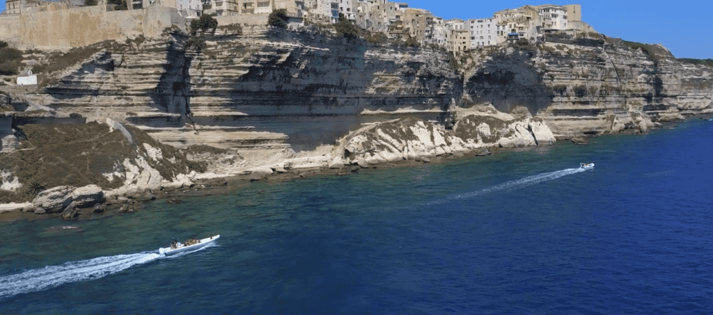 Bonifacio et ses charmes : Découvrez le meilleur des chambres d&rsquo;hôtes de la citadelle corse