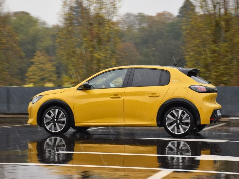 Pourquoi la production auto va plonger en France en 2020 - Challenges