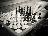 découvrez comment les décisions influencent la réussite ou l'échec, et apprenez à transformer vos erreurs en opportunités de croissance personnelle et professionnelle.