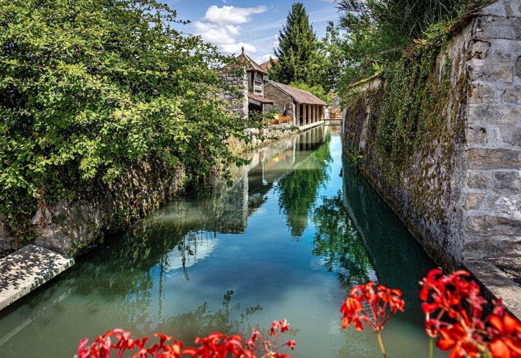 Découverte pittoresque : Les plus beaux villages de Lozère à visiter absolument