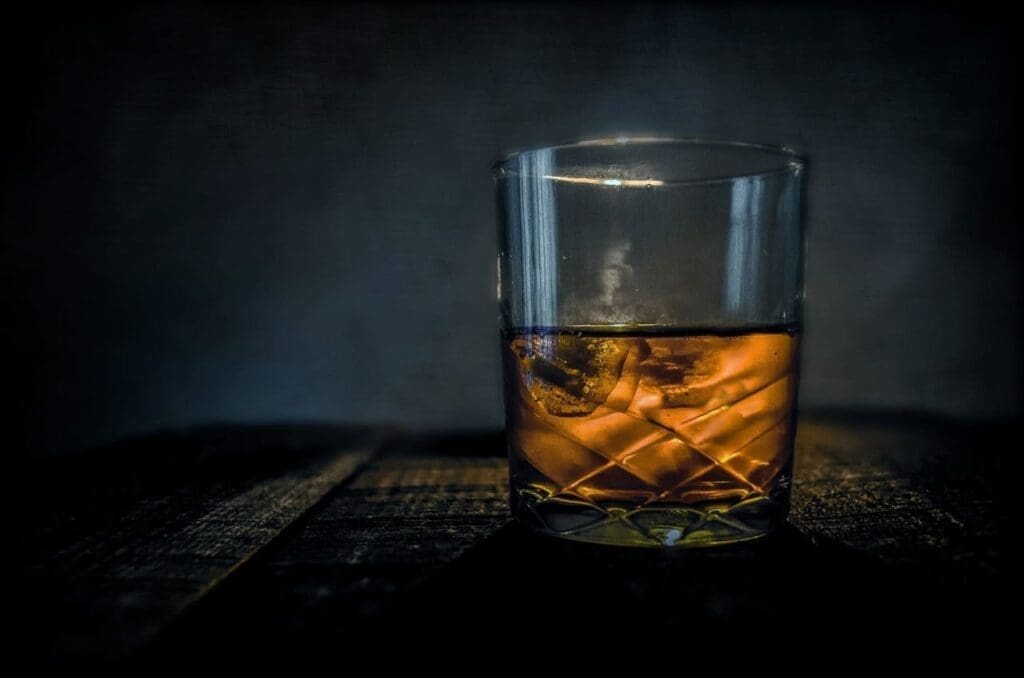 Le cadeau parfait pour la fête des pères; un coffret whisky avec verres