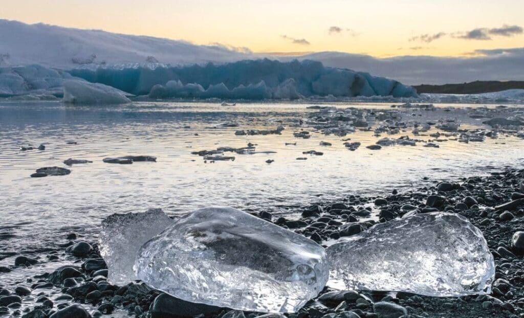 Jökulsárlón: Comment le lagon glaciaire d&rsquo;Islande inspire des stratégies innovantes en matière de Business durable