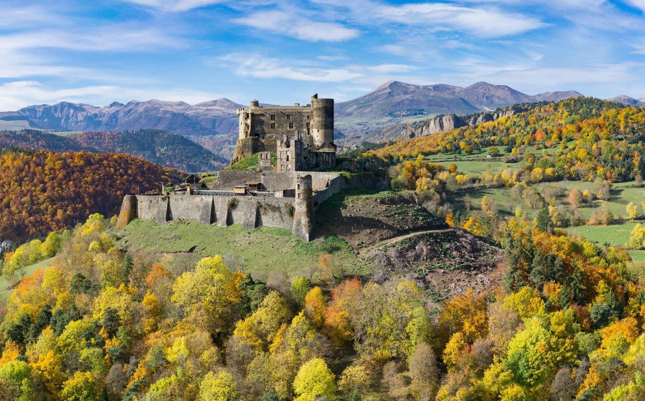 découvrez les merveilles naturelles de la région auvergne rhône-alpes en 2025 : paysages époustouflants, parcs nationaux, montagnes et lacs à explorer absolument.