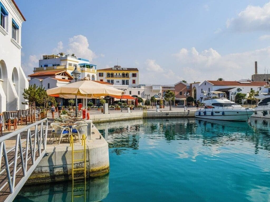 Météo à Chypre en octobre : Qu&rsquo;attendre pour vos affaires touristiques ?