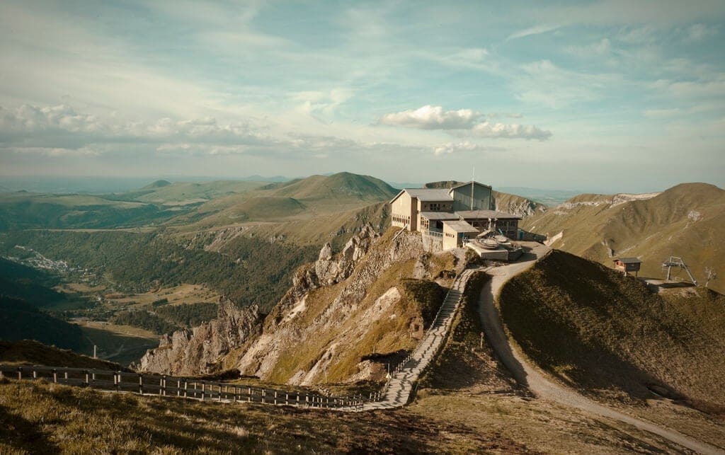 découvrez les prévisions météorologiques pour cournon en janvier 2025. anticipez les conditions climatiques, les températures et les précipitations pour bien planifier vos activités.