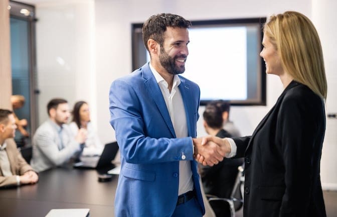 découvrez des stratégies efficaces pour optimiser votre service client. améliorez la satisfaction client, réduisez les temps d'attente et augmentez la fidélité grâce à des solutions innovantes adaptées à votre entreprise.