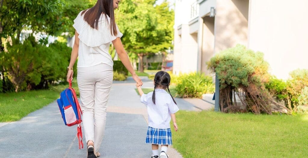 Comment préparer mon enfant à sa première rentrée ?