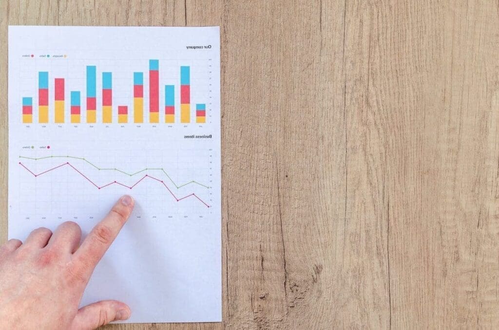 Prévisions et Stratégies : Comment la météo à Lamoura sur 10 jours influence le business local