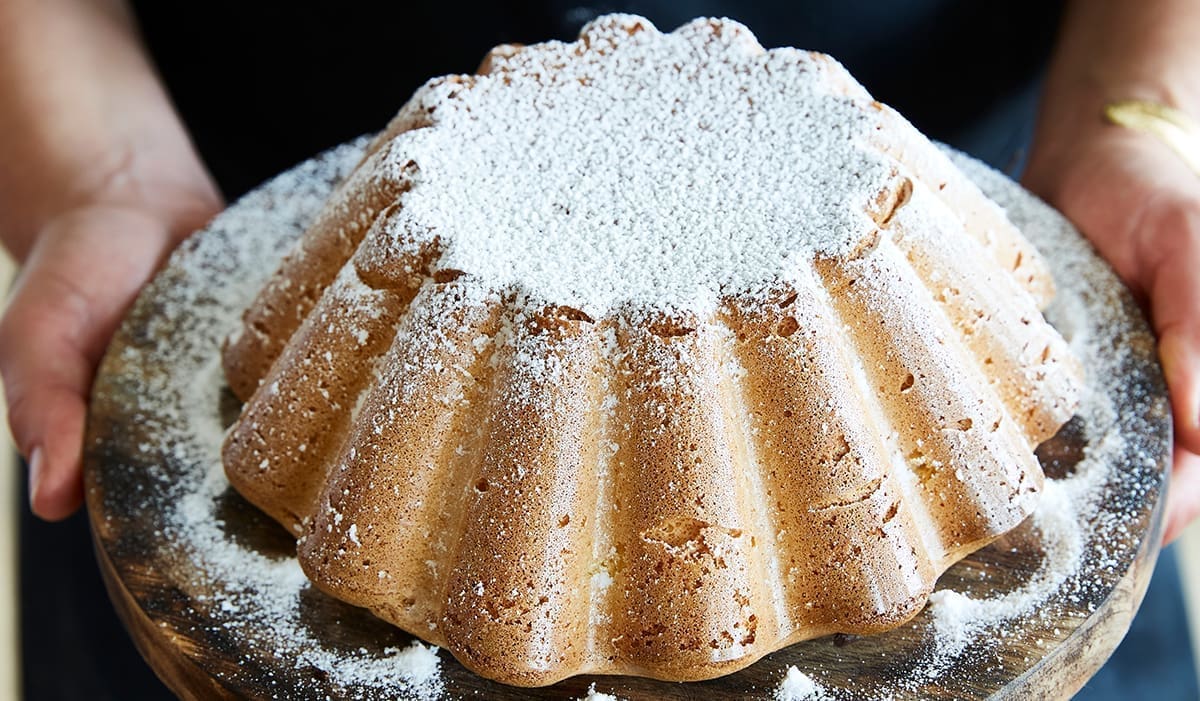 découvrez les recettes régionales authentiques de l'auvergne, entre traditions gourmandes et saveurs du terroir pour régaler vos papilles.