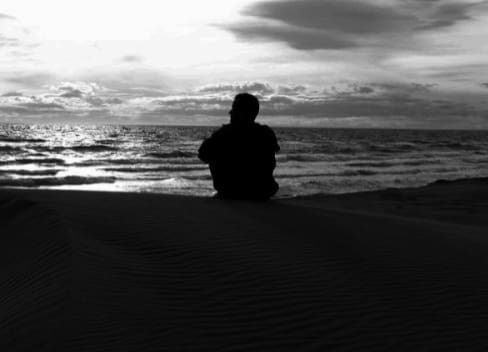 découvrez comment la solitude du leader influence ses prises de décisions et son bien-être. analyse des défis, conseils pour surmonter l’isolement et cultiver un leadership équilibré et efficace.