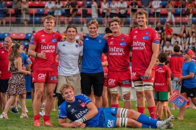découvrez l'histoire riche et les ambitions futures du stade aurillacois, le club emblématique du cantal, entre traditions et modernité.