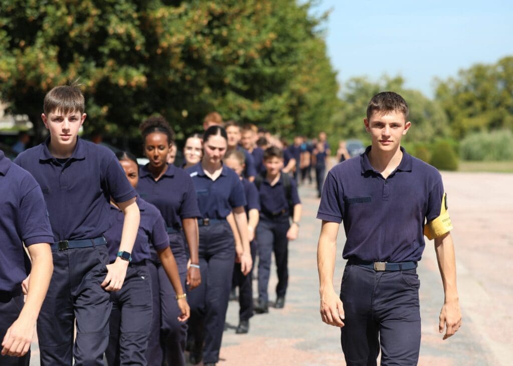 Uniforme en Auvergne Rhône-Alpes : Importance et impact sur l&rsquo;identité régionale