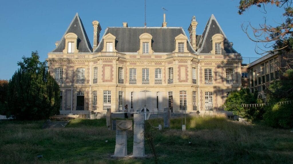 Versailles au-delà du Château : Que faire dans la ville royale pour une journée unique ?