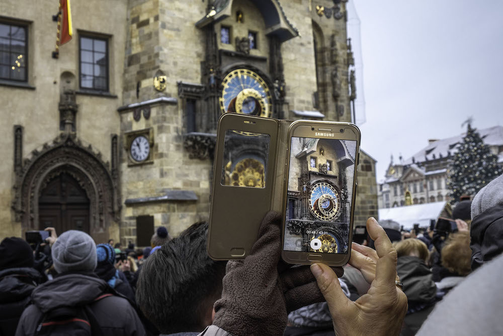Prague d'hiver hotspots horloge mécanique